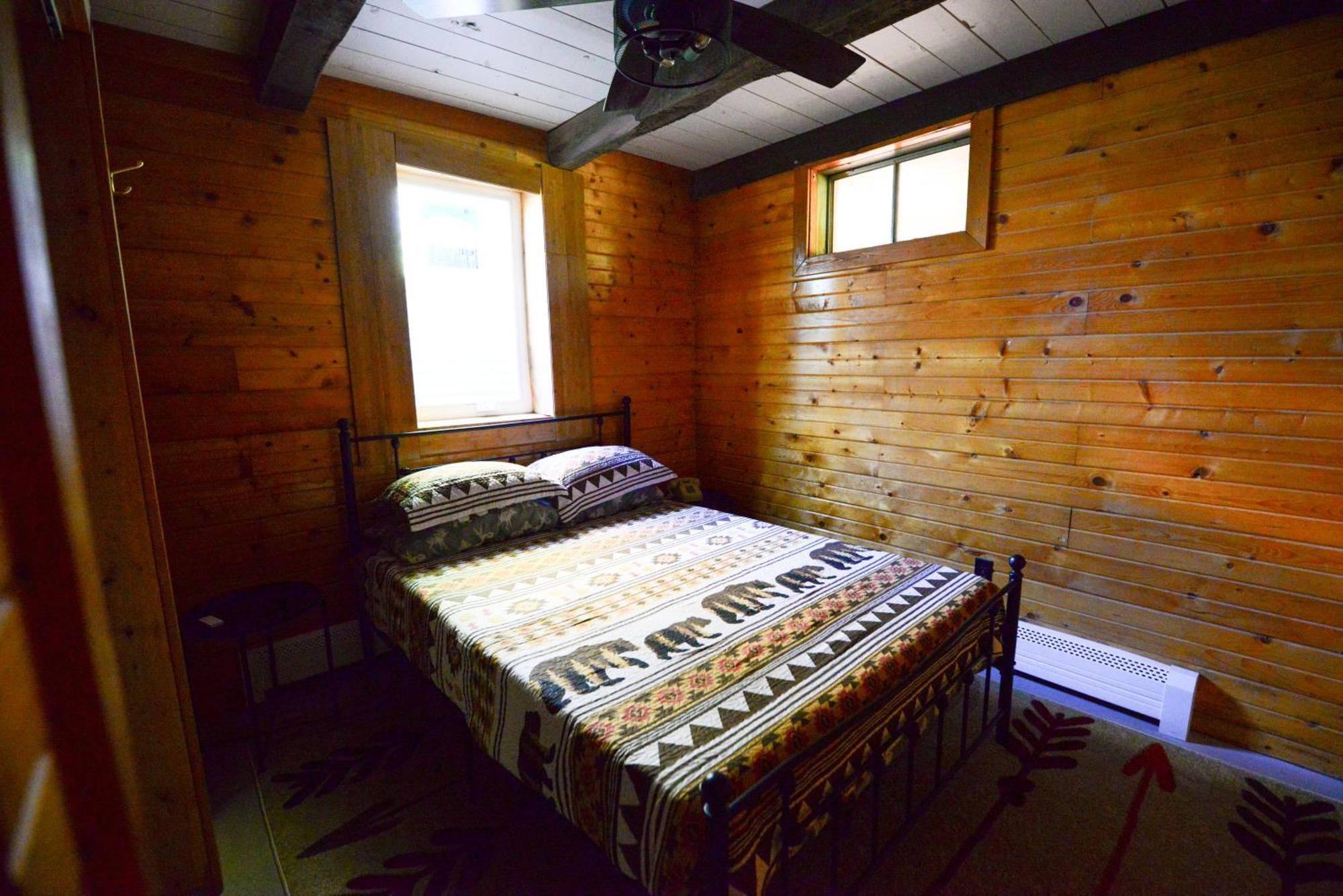Cozy Cabin With Hottub At Cloverdale Cabins Hinckley Zewnętrze zdjęcie