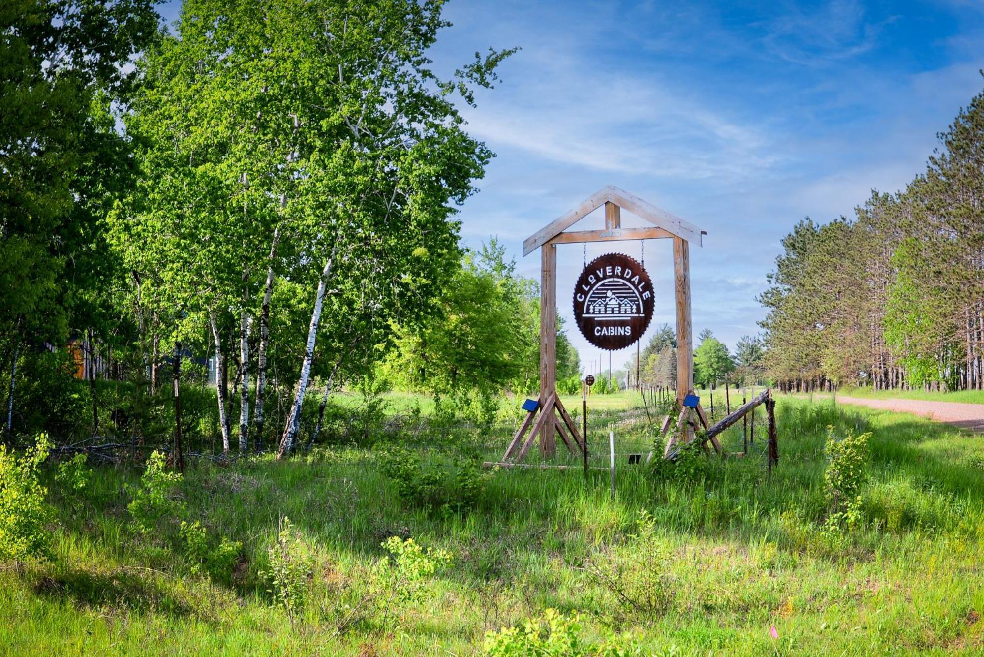 Cozy Cabin With Hottub At Cloverdale Cabins Hinckley Zewnętrze zdjęcie