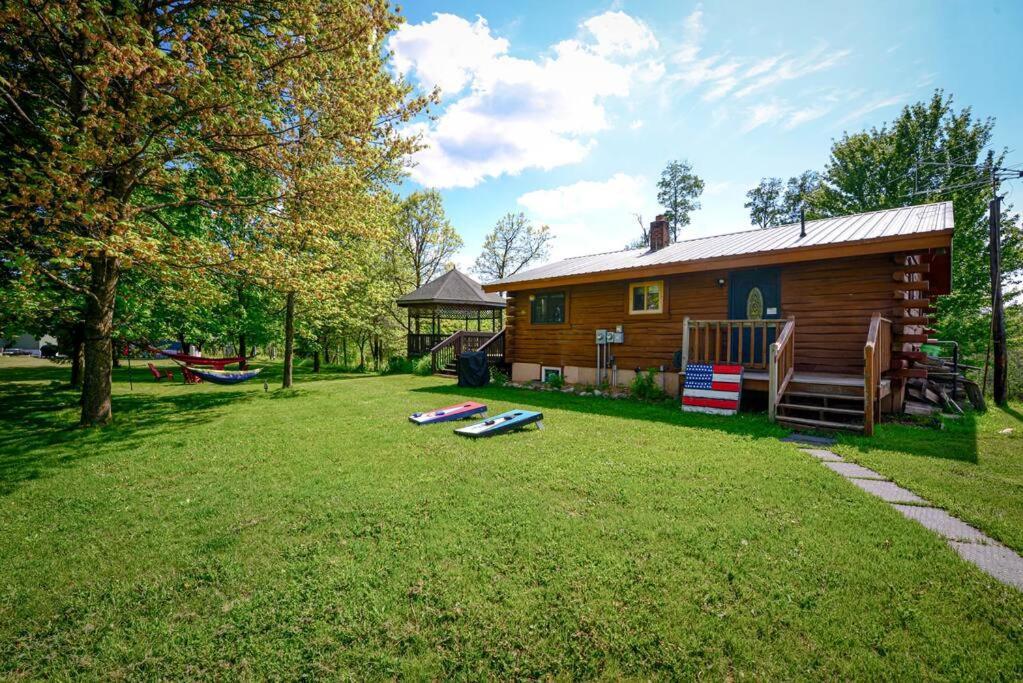 Cozy Cabin With Hottub At Cloverdale Cabins Hinckley Zewnętrze zdjęcie