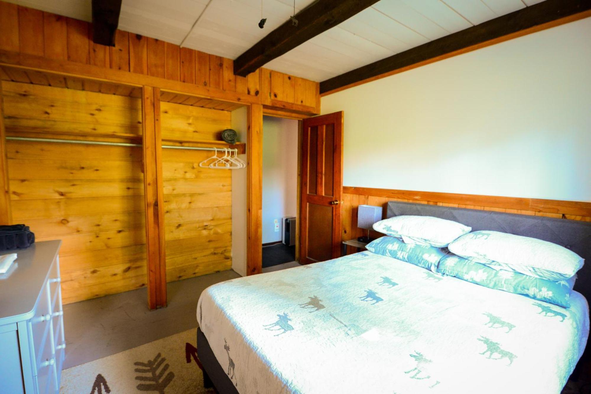 Cozy Cabin With Hottub At Cloverdale Cabins Hinckley Zewnętrze zdjęcie