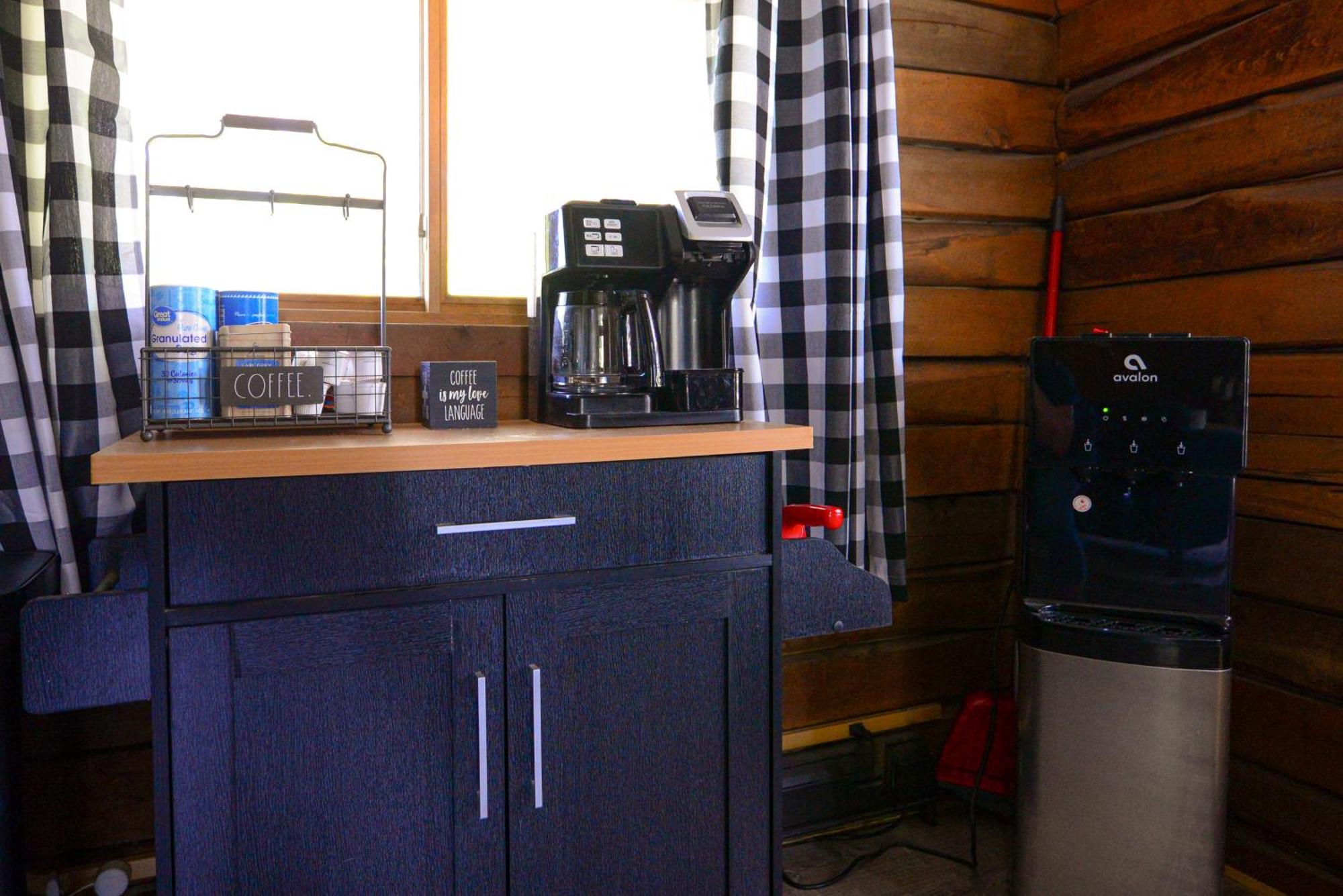 Cozy Cabin With Hottub At Cloverdale Cabins Hinckley Zewnętrze zdjęcie